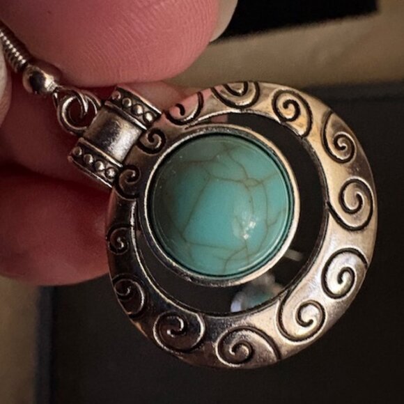 New Boho Turquoise Silver Tone Tribal Native American Style Drop Earrings - Picture 2 of 4